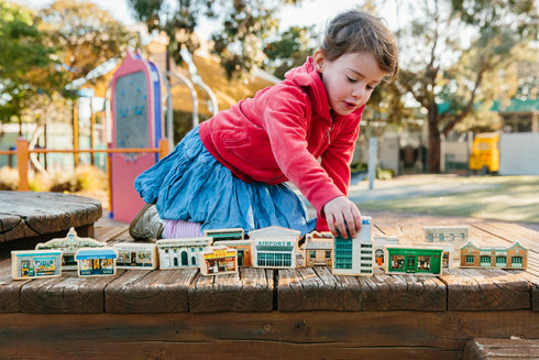 THE FRECKLED FROG - My Little Town